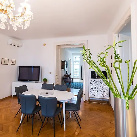Gallery Apartman Ljubljana